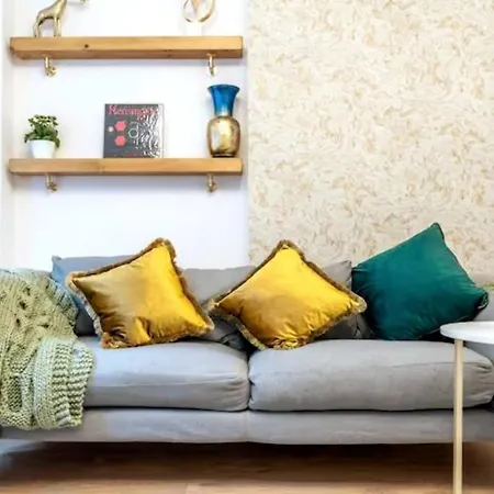 Niru Experience Urban Escape Retreat Apartment London Exterior photo