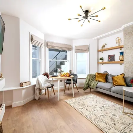 Niru Experience Urban Escape Retreat Apartment London Exterior photo