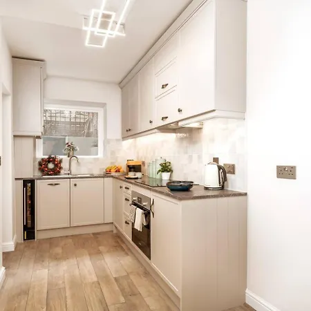 Niru Experience Urban Escape Retreat Apartment London Exterior photo