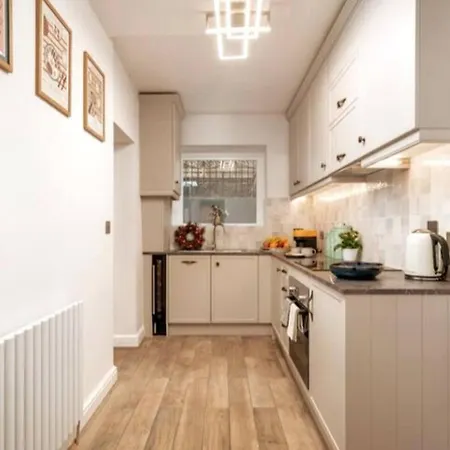 Niru Experience Urban Escape Retreat Apartment London Exterior photo