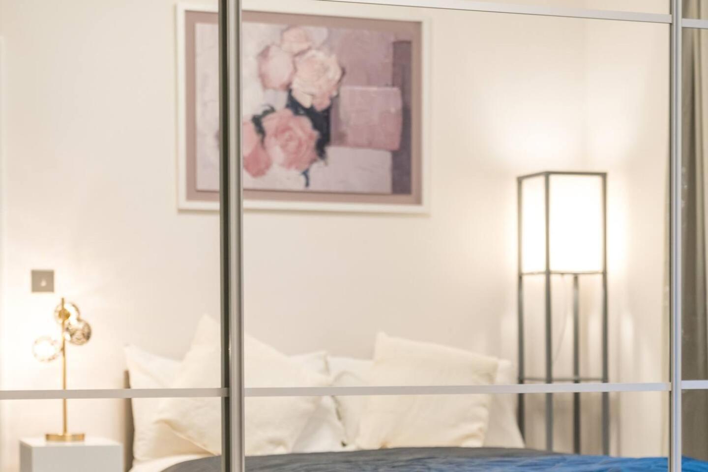 Niru Experience Urban Escape Retreat Apartment London