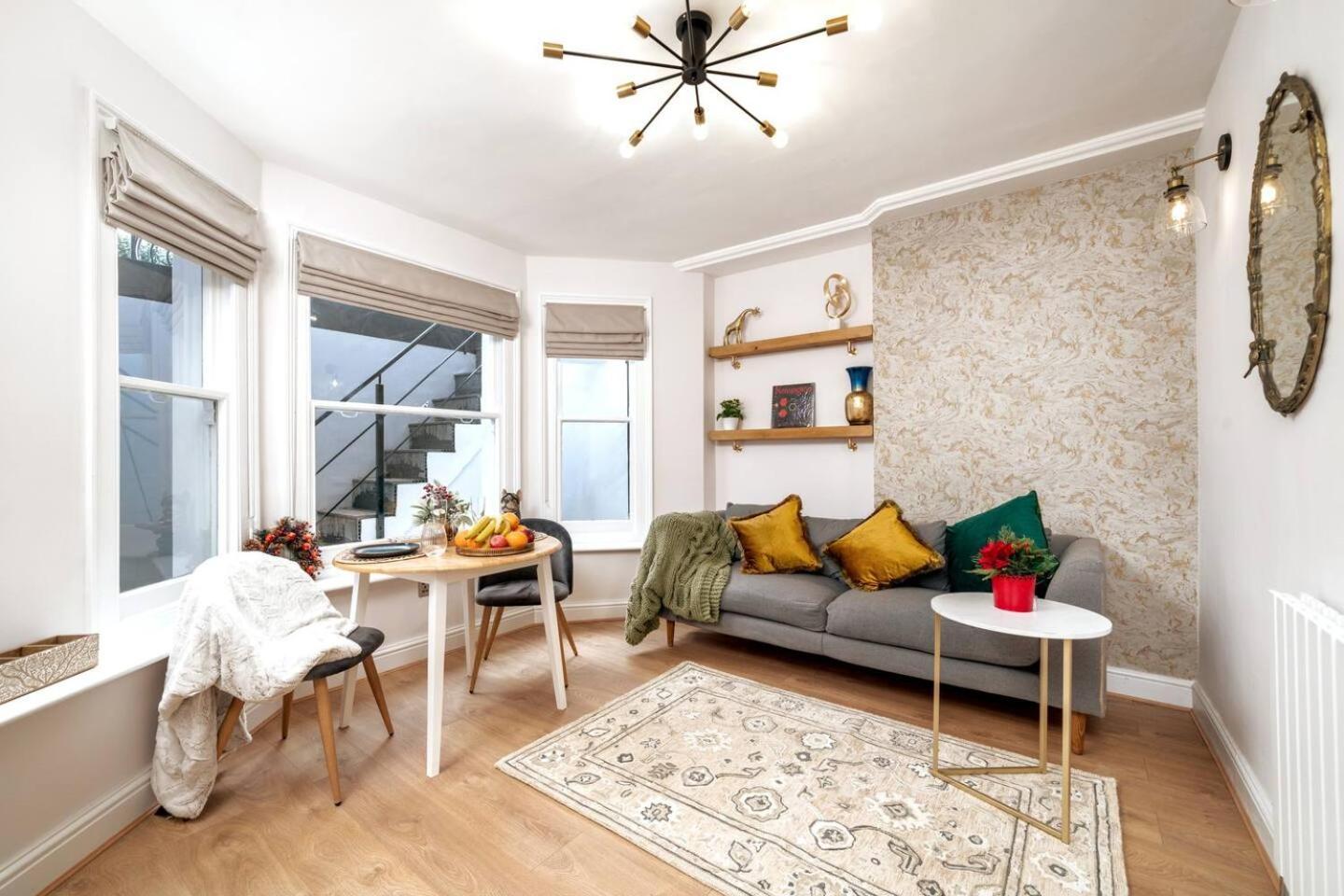 Apartment Niru Experience Urban Escape Retreat
